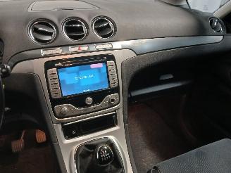 Ford S-Max S-Max (GBW) MPV 2.5 Turbo 20V (HUWA) [162kW]  (05-2006/03-2010) picture 16