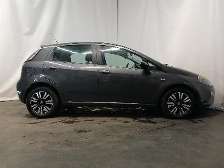 Fiat Punto Punto III (199) Hatchback 0.9 TwinAir (312.A.2000) [63kW]  (03-2012/..=
=2E) picture 7