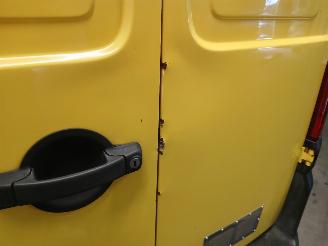 Fiat Doblo Doblo Cargo (223) Van 1.6 16V (182.B.6000(Euro 3)) [76kW]  (10-2001/10=
-2005) picture 19