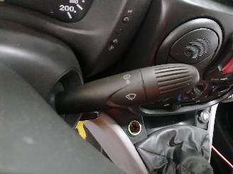 Fiat Doblo Doblo Cargo (223) Van 1.6 16V (182.B.6000(Euro 3)) [76kW]  (10-2001/10=
-2005) picture 15