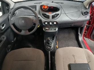 Renault Twingo Twingo II (CN) Hatchback 3-drs 1.2 16V (D4F-772(D4F-J7)) [56kW]  (03-2=
007/09-2014) picture 11