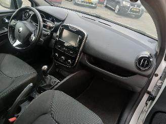 Renault Clio Clio IV Estate/Grandtour (7R) Combi 5-drs 0.9 Energy TCE 90 12V (H4B-4=
00(H4B-A4)) [66kW]  (01-2013/08-2021) picture 7