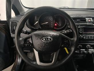 Kia Rio Rio III (UB) Hatchback 1.1 CRDi VGT 12V (D3FA) [55kW]  (09-2011/12-201=
7) picture 17