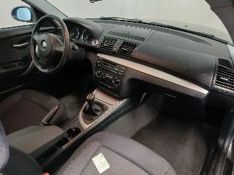 BMW 1-serie 1 serie (E81) Hatchback 3-drs 116i 1.6 16V (N43-B16A) [90kW]  (03-2007=
/12-2011) picture 8