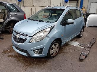 Salvage car Chevrolet Spark Spark (M300) Hatchback 1.2 16V (LMU) [60kW]  (03-2010/12-2015) 2010/3