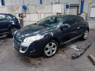 Sloopauto Renault Mégane Megane III Coupe (DZ) Hatchback 3-drs 1.4 16V TCe 130 (H4J-700(H4J-A7)=
) [96kW]  (04-2009/02-2016) 2013/10