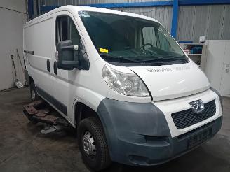 Peugeot Boxer Boxer (U9) Van 2.2 HDi 100 Euro 4 (22DT(4HV)) [74kW]  (04-2006/12-2011=
) picture 2