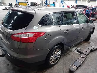 Ford Focus Focus 3 Wagon Combi 1.0 Ti-VCT EcoBoost 12V 125 (M1DA(Euro 5)) [92kW] =
 (02-2012/05-2018) picture 4