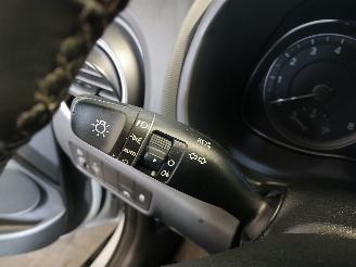 Hyundai Kona Kona (OS) SUV 1.0 T-GDI 12V (G3LC) [88kW]  (07-2017/04-2023) picture 15