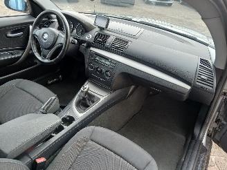 BMW 1-serie 1 serie (E81) Hatchback 3-drs 116i 1.6 16V (N43-B16A) [90kW]  (03-2007=
/12-2011) picture 7