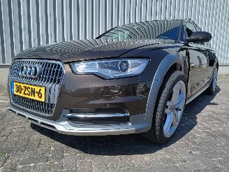 Vaurioauto  passenger cars Audi A6 A6 Allroad Quattro (C7) Combi 3.0 TDI V6 24V (CDUD) [180kW]  (01-2012/=
06-2016) 2013/1