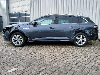 Renault Mégane Megane IV Estate (RFBK) Combi 5-drs 1.3 TCE 140 16V (H5H-450(H5H-A4)) =
[103kW]  (01-2018/...) picture 4