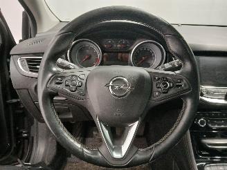 Opel Astra Astra K Sports Tourer Combi 1.6 CDTI 136 16V (B16DTH(Euro 6)) [100kW] =
 (11-2015/12-2022) picture 14