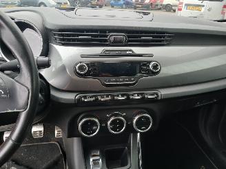 Alfa Romeo Giulietta Giulietta (940) Hatchback 1.4 TB 16V (940.B.7000) [88kW]  (04-2010/12-=
2020) picture 19