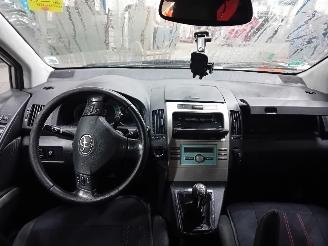 Toyota Corolla Corolla Verso (R10/11) MPV 1.8 16V VVT-i (1ZZFE) [95kW]  (04-2004/03-2=
009) picture 5