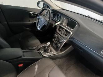 Volvo V-40 V40 (MV) Hatchback 5-drs 1.6 D2 (D4162T) [84kW]  (03-2012/12-2016) picture 9