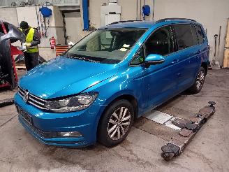 disassembly passenger cars Volkswagen Touran Touran (5T1) MPV 1.6 TDI SCR BlueMotion Technology (DGDA) [85kW]  (05-=
2016/12-2021) 2017/3