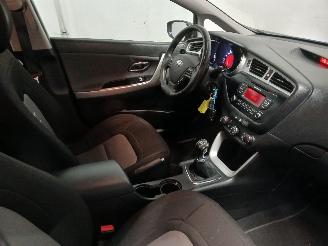 Kia Cee d Cee'd Sportswagon (JDC5) Combi 1.6 GDI 16V (G4FD) [99kW]  (09-2012/12-=
2018) picture 9