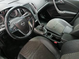 Opel Astra Astra J (PC6/PD6/PE6/PF6) Hatchback 5-drs 1.4 16V ecoFLEX (A14XER(Euro=
 5)) [74kW]  (12-2009/10-2015) picture 12