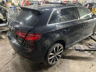 Audi A3 A3 Sportback (8VA/8VF) Hatchback 5-drs 1.4 TFSI 16V e-tron (CUKB(Euro =
6)) [110kW]  (05-2014/10-2020) picture 3