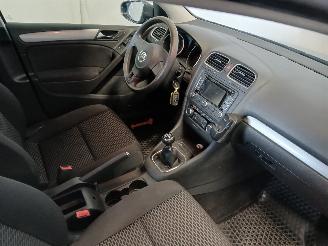 Volkswagen Golf Golf VI (5K1) Hatchback 1.6 TDI 16V (CAYC(Euro 5)) [77kW]  (02-2009/11=
-2012) picture 9