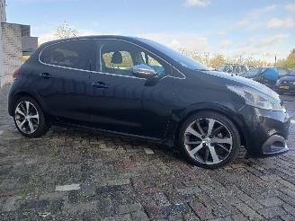 Peugeot 208 208 I (CA/CC/CK/CL) Hatchback 1.2 12V e-THP PureTech 110 (EB2DT(HNZ)) =
[81kW]  (01-2013/12-2019) picture 6