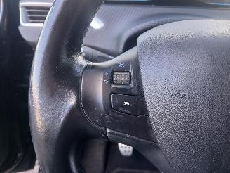 Peugeot 208 208 I (CA/CC/CK/CL) Hatchback 1.2 12V e-THP PureTech 110 (EB2DT(HNZ)) =
[81kW]  (01-2013/12-2019) picture 17