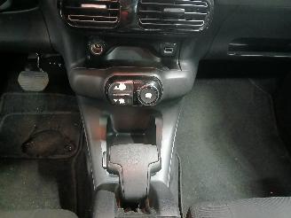 Citroën C4 C4 Cactus (0B/0P) Hatchback 5-drs 1.2 PureTech 82 12V (EB2F(HMZ)) [60k=
W]  (09-2014/...) picture 17