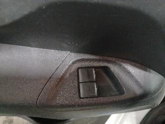 Citroën C1 C1 Hatchback 1.0 Vti 68 12V (1KR-FE(CFB)) [51kW]  (04-2014/04-2018) picture 13