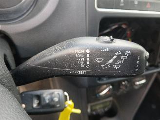 Volkswagen Polo Polo V (6R) Hatchback 1.2 TDI 12V BlueMotion (CFWA(Euro 5)) [55kW]  (1=
0-2009/05-2014) picture 16