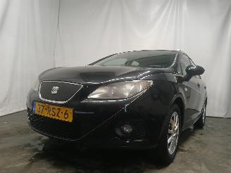 Schadeauto Seat Ibiza Ibiza ST (6J8) Combi 1.2 TDI Ecomotive (CFWA) [55kW]  (04-2010/05-2015=
) 2011/7