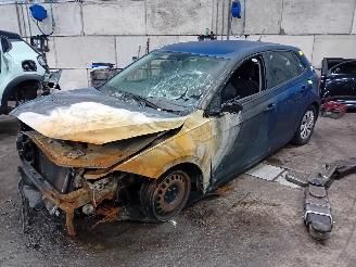 Autoverwertung Volkswagen Polo Polo VI (AW1) Hatchback 5-drs 1.0 TSI 12V (DUSB) [70kW]  (06-2017/...)= 2019/5