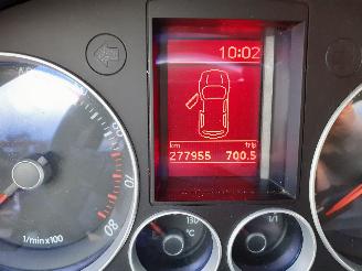 Volkswagen Golf Golf V (1K1) Hatchback 2.0 GTI 16V (AXX) [147kW]  (10-2004/02-2009) picture 2