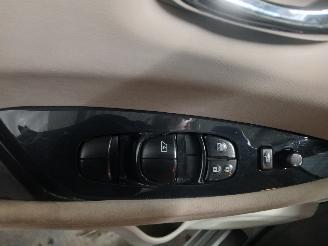 Nissan Leaf Leaf (ZE0) Hatchback Leaf (EM61) [80kW]  (11-2010/12-2017) picture 12