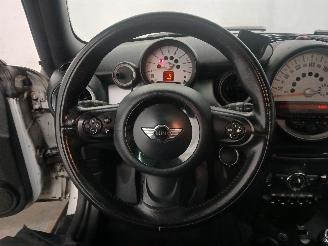 Mini Mini Mini (R56) Hatchback 1.6 16V Cooper (N16-B16A) [90kW]  (09-2009/11-201=
3) picture 12