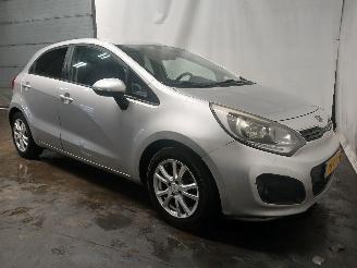 Kia Rio Rio III (UB) Hatchback 1.2 CVVT 16V (G4LA5) [63kW]  (09-2011/12-2017) picture 8