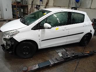 Purkuautot passenger cars Toyota Yaris Yaris III (P13) Hatchback 1.0 12V VVT-i (1KR-FE) [51kW]  (12-2010/09-2=
020) 2013/11