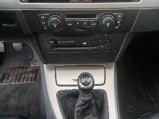 BMW 3-serie 3 serie (E90) Sedan 330i 24V (N52-B30A) [190kW]  (12-2004/10-2011) picture 16