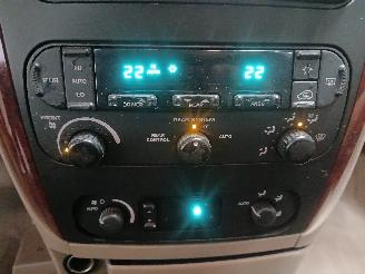 Chrysler Voyager Voyager/Grand Voyager (RG/RS) MPV 3.3 V6 (EGA) [128kW]  (02-2000/12-20=
08) picture 18