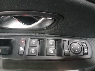 Renault Mégane Megane III Grandtour (KZ) Combi 5-drs 1.4 16V TCe 130 (H4J-700(H4J-A7)=
) [96kW]  (05-2009/02-2016) picture 13