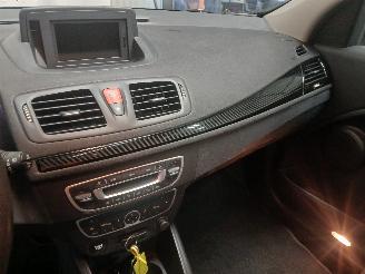 Renault Mégane Megane III Grandtour (KZ) Combi 5-drs 1.4 16V TCe 130 (H4J-700(H4J-A7)=
) [96kW]  (05-2009/02-2016) picture 16