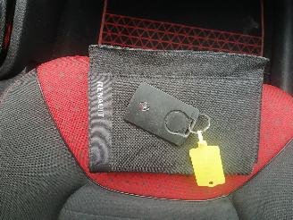 Renault Clio Clio IV (5R) Hatchback 5-drs 0.9 Energy TCE 90 12V (H4B-400(H4B-A4)) [=
66kW]  (11-2012/08-2021) picture 18