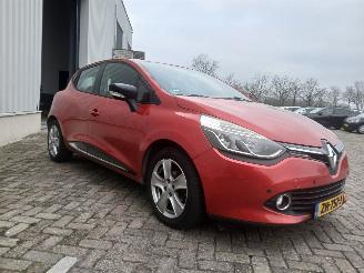 Renault Clio Clio IV (5R) Hatchback 5-drs 0.9 Energy TCE 90 12V (H4B-400(H4B-A4)) [=
66kW]  (11-2012/08-2021) picture 6