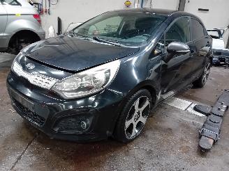 Autoverwertung Kia Rio Rio III (UB) Hatchback 1.2 CVVT 16V (G4LA5) [63kW]  (09-2011/12-2017) 2011/10