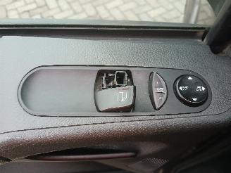 Mercedes Vito Vito (639.6) Van 2.2 113 CDI 16V Euro 5 (OM651.940) [100kW]  (09-2010/=
=2E..) picture 12