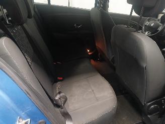 Renault Mégane Megane III Grandtour (KZ) Combi 5-drs 1.5 dCi 110 (K9K-636(K9K-A6)) [8=
1kW]  (02-2009/04-2016) picture 10