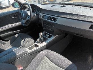 BMW 3-serie 3 serie (E90) Sedan 318d 16V (M47-D20(204D4)) [90kW]  (03-2005/08-2007=
) picture 10