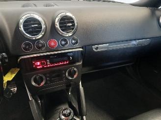 Audi TT TT Roadster (8N9) Cabrio 1.8 20V Turbo (AWP) [132kW]  (10-1999/02-2007=
) picture 14