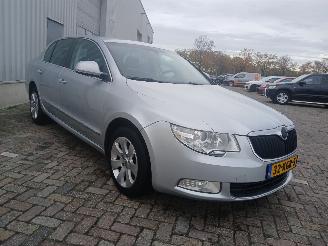 Skoda Superb Superb (3TAA) Hatchback 1.8 TSI 16V (BZB) [118kW]  (03-2008/05-2015) picture 6