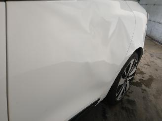 Renault Clio Clio IV Estate/Grandtour (7R) Combi 5-drs 1.5 Energy dCi 90 FAP (K9K-6=
08(K9K-B6)) [66kW]  (11-2012/08-2021) picture 23